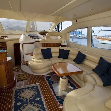Botel Azimut 46 Palermo