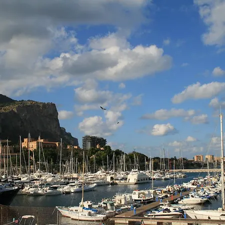 Botel Azimut 46 Palermo